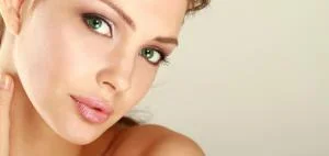 Dolgun Dudaklara Sahip Olmanın Yolu Dolgun Dudaklara Sahip Olmanın Yolu