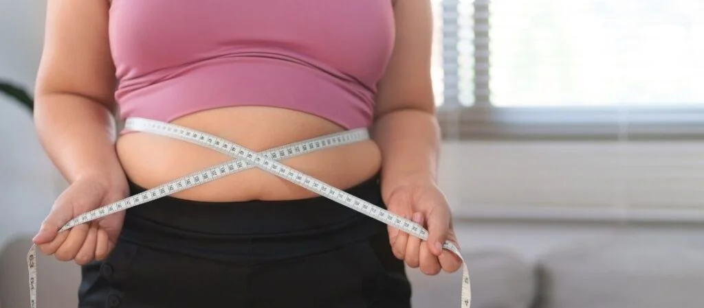 Karın Germe Ameliyatı Sonrası Ödem Nasıl Geçer?